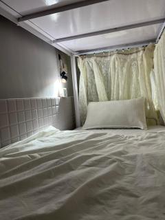 Bed and Pillow Hostel - 2