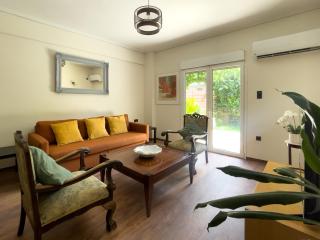 Alegria's 2BR Garden Apartment - 0