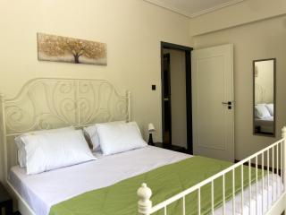Alegria's 2BR Garden Apartment - 2