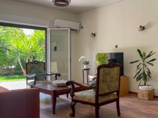 Alegria's 2BR Garden Apartment - 6