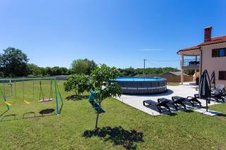 Luxurious new apartment with pool - Šajini - 4