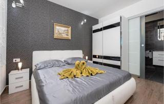 Nice Home In Nedescina - 5