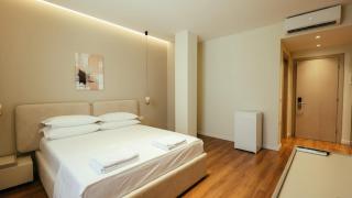 Sunset Boulevard Rooms - Vlorë - 3