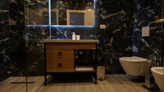 Sunset Boulevard Rooms - Vlorë - 9