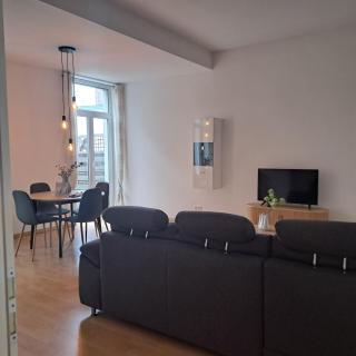 Das Stadthaus, mit Terrasse und Garten - 8