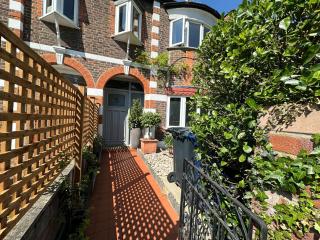 Dordrecht Road - London - 8