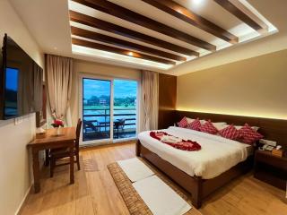 Royal Tiger Luxury Resort - Sauraha - 6