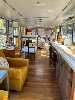 Green Bus unique & private 3 min from Coral Bay - 8