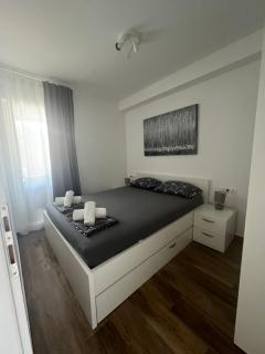Apartment with private pool - 4