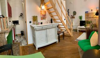 Studio with mezzanine - 7