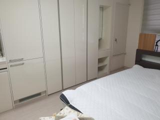 3415#Gangnam Urban Vogue Suites #Top-rated Unit # All-New Furniture & Peaceful Vibe# Sinnonhyeon 1min - 3