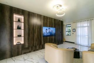 Elysian lux home - Kampala - 9