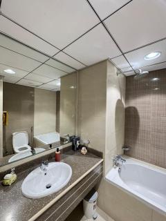 Luxury Seaview at Corniche Ajman - Ajman - 3