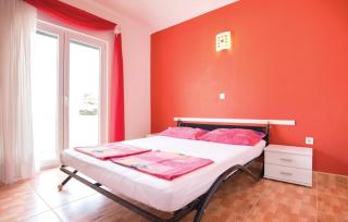1 Bedroom Amazing Apartment In Makarska - Makarska (Macarsca) - 6