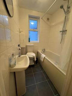 4 Bed Flat City Centre Coventry - 1