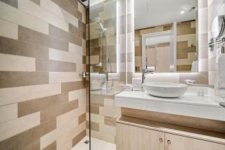 FIRST CLASS Studio Infinity Pool and Luxe Vibes - 8