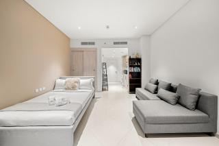 FIRST CLASS Studio Infinity Pool and Luxe Vibes - 3