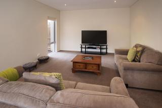 Blissful Bay- WIFI, Beachfront - 8
