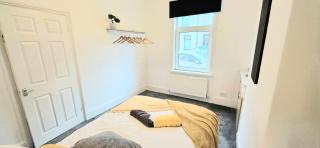 Elegant 3BR Family-Friendly - Sleeps 5 - Free WiFi -Parking - Netflix - 1