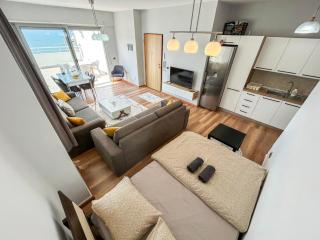 Mango Bay Apartments - 9