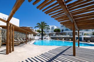 Poseidon Hotel Suites - 2