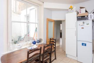 Delightful 2BD Flat with Patio Elephant & Castle - 4