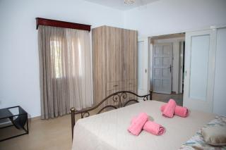 Artianna, holiday home in Alinda, Leros - Alinda - 2