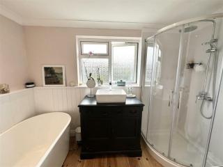 Open plan country cottage with wood burner near beaches - Pool - 7