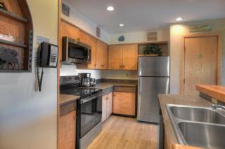 Village Center 305 - 4