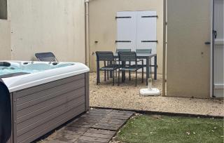 3 Bedroom Amazing Home In Jard-Sur-Mer - 9