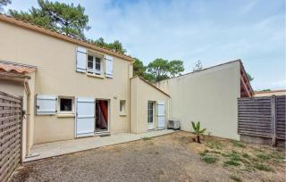 3 Bedroom Amazing Home In Jard-Sur-Mer - 1