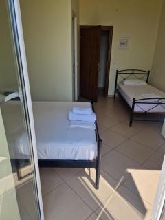 Marys rooms center 1 - Himare - 1