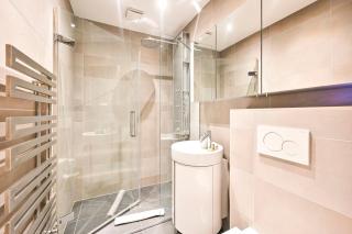 Kensington 3 bed Apt with Private Garden - 4