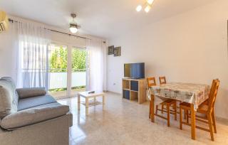 2 Bedroom Awesome Home In Los Alcazares - 8
