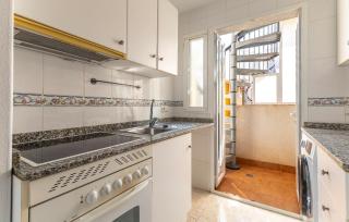 2 Bedroom Awesome Home In Los Alcazares - 5