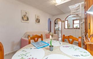 Cozy Home In Torrevieja With Wifi - Torrevieja - 3
