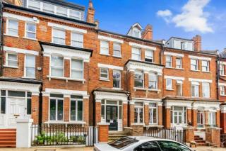 One-Bedroom Flat at Belsize Park - 7