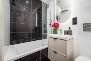 2-bedroom Warsaw Breweries Living Suite close to METRO bus tram - Warschau - 7