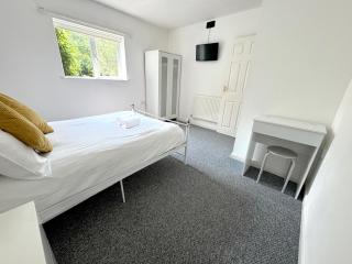 Family Bungalow sleeps 4 - 4