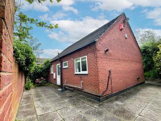 Family Bungalow sleeps 4 - Wellington - 0