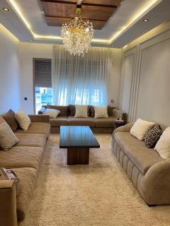 Luxury apartment - - 0