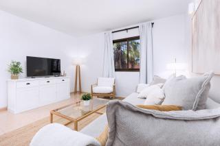 Home2Book Serene Stylish Stay in Corralejo Pool - 4