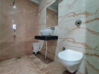 Golden Heaven Inn - Amritsar - 9