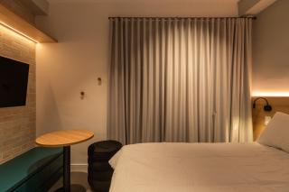 Estúdio moderno com academia e piscina - 9