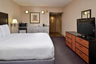 Hawthorne Inn & Conference Center - 8