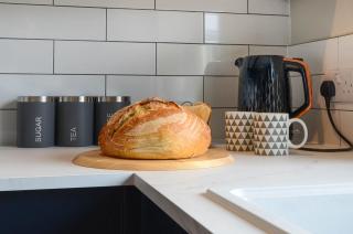 Potter's Escape-walking distance from The Studios! - Abbots Langley - 6