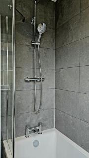 Potter's Escape-walking distance from The Studios! - Abbots Langley - 3