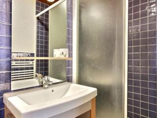 Appartement cosy au pied des pistes avec balcon et équipements modernes - FR-1-455-61 - 1