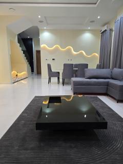 5 Bedroom semi detached Apartment by Ellestar Homes - Lekki - 0