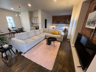 Carriage House with garage downtown - Detroit - 0
